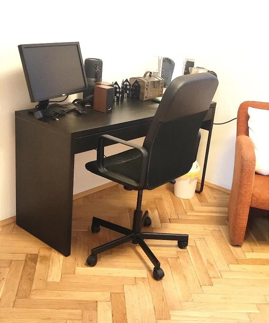 Warm Room In The Beautiful Smichov - Prague location